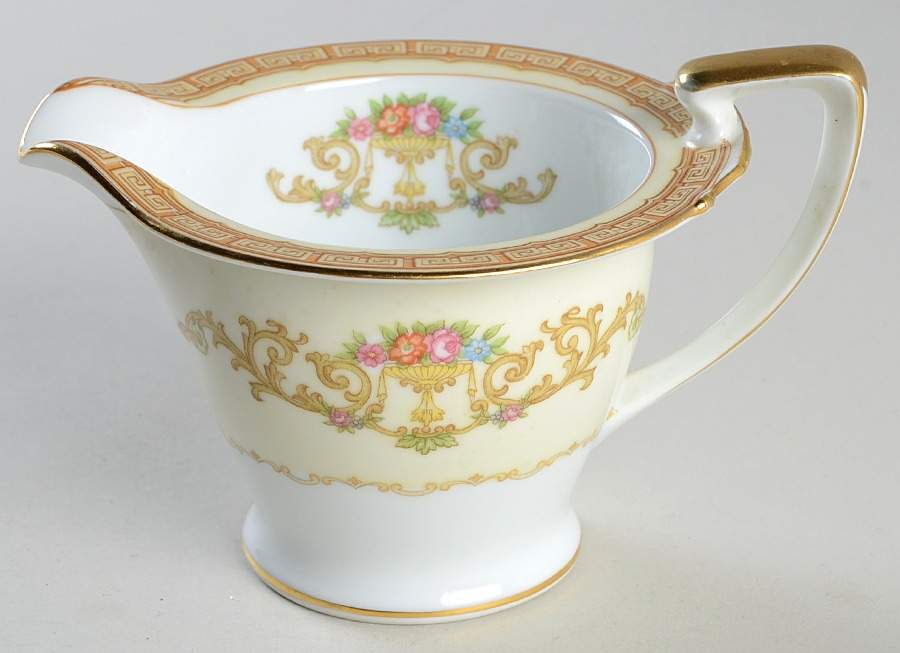 N840 Creamer by Noritake-1
