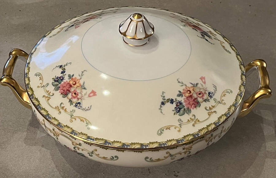 N846 Round Covered Vegetable by Noritake-1