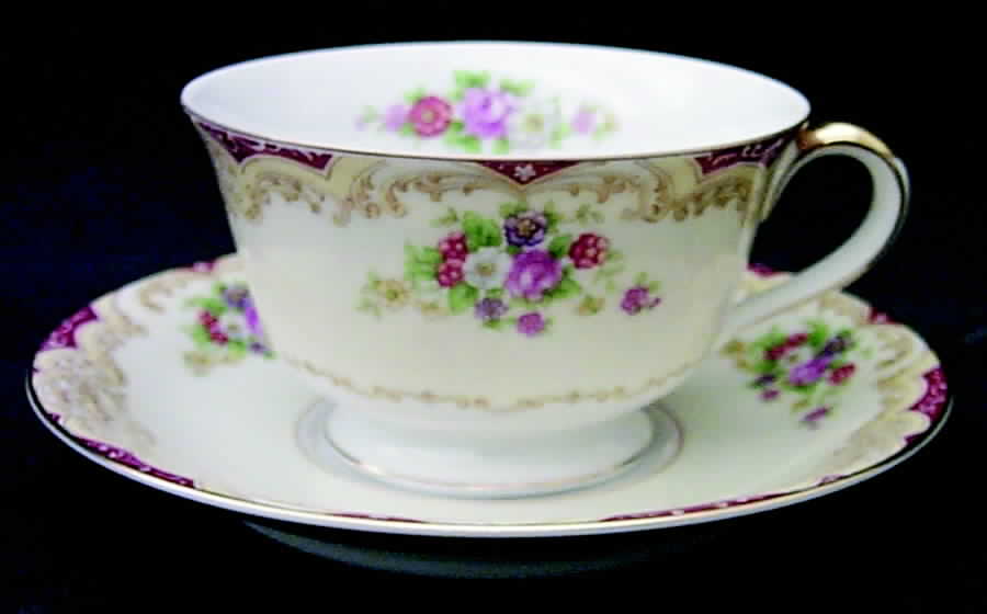 N85 Footed Cup & Saucer Set by Noritake-1