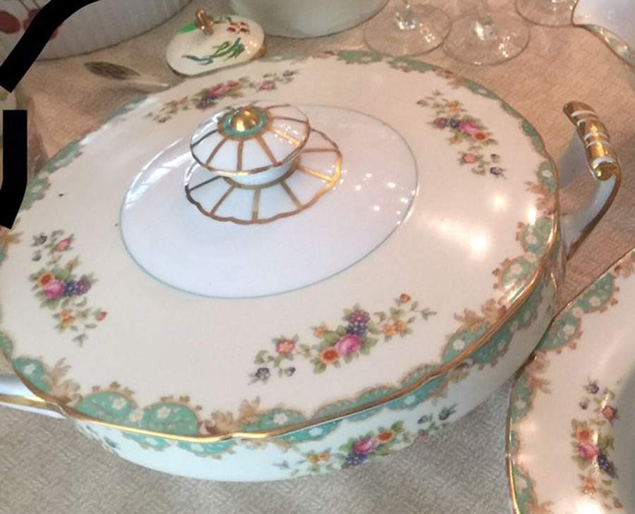 N897 Round Covered Vegetable by Noritake-1