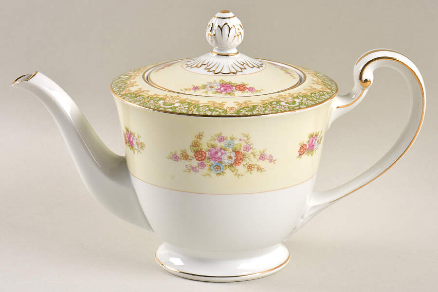 N99 Teapot & Lid by Noritake-1