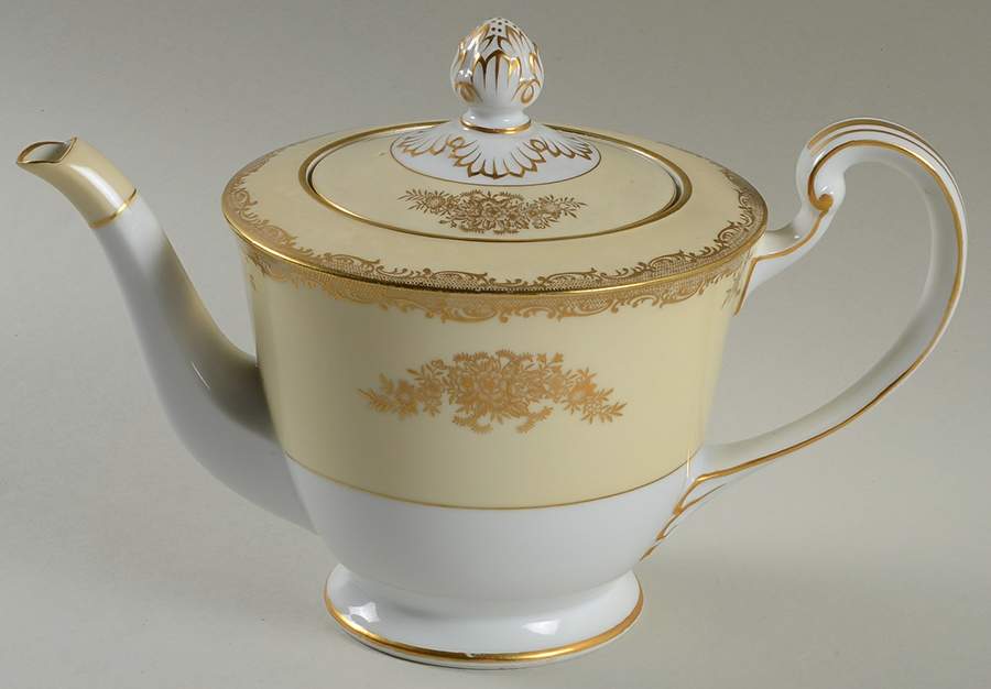 Nadine Teapot & Lid by Noritake-1