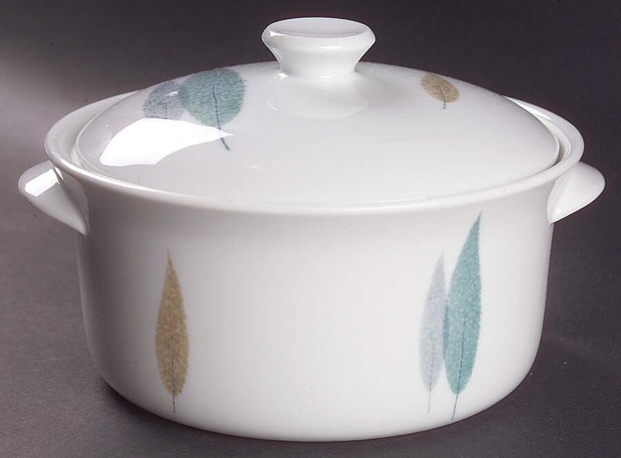 Namiki 1 Qt Round Covered Casserole by Noritake-1