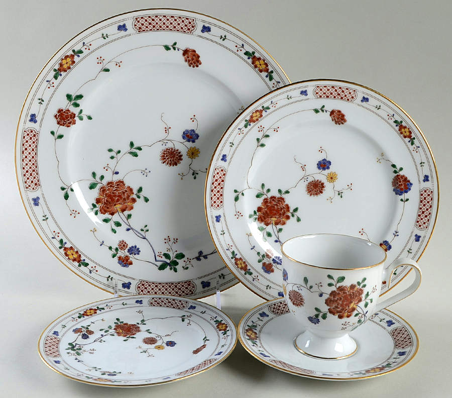Nanking 5 Piece Place Setting by Noritake-1