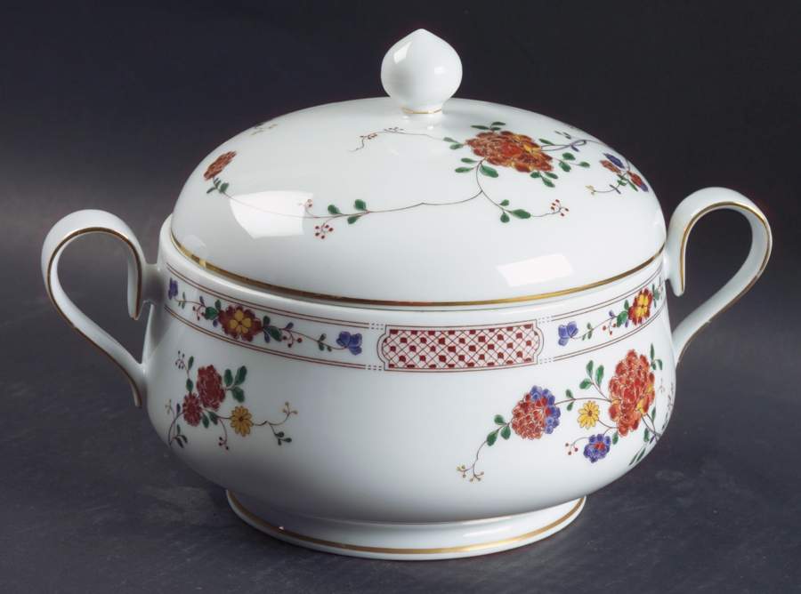 Nanking Round Covered Vegetable by Noritake-1