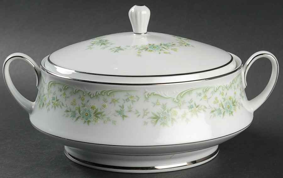 Nantes Round Covered Vegetable by Noritake-1