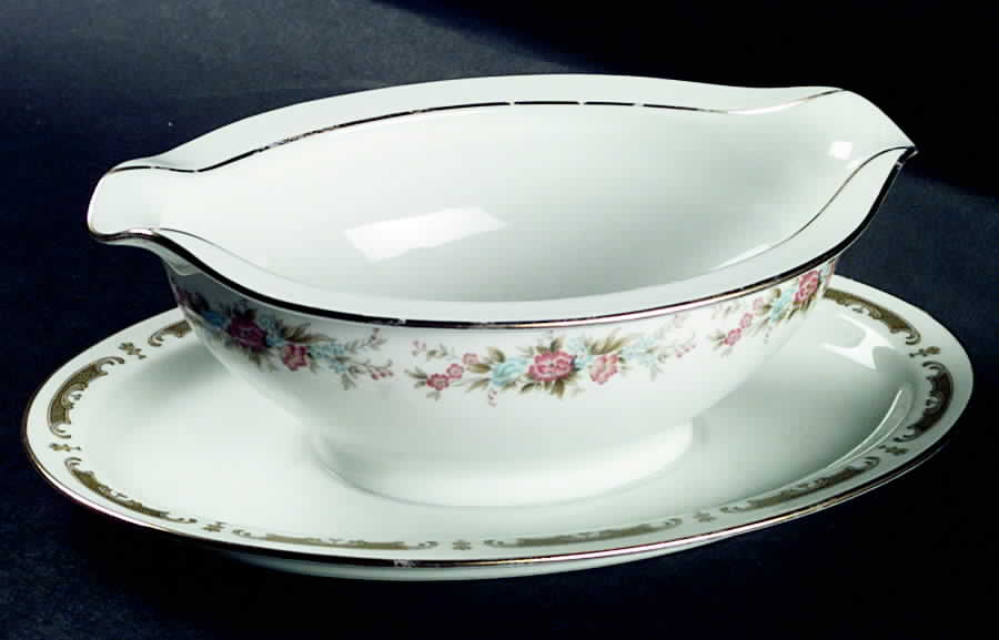 Nashville Gravy Boat with Attached Underplate by Noritake-1