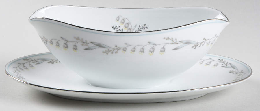 Natalie Gravy Boat with Attached Underplate by Noritake-1