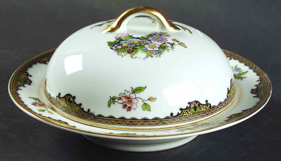 Navarre Round Covered Butter by Noritake-1
