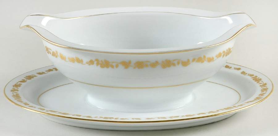 New Charm Gravy Boat with Attached Underplate by Noritake-1