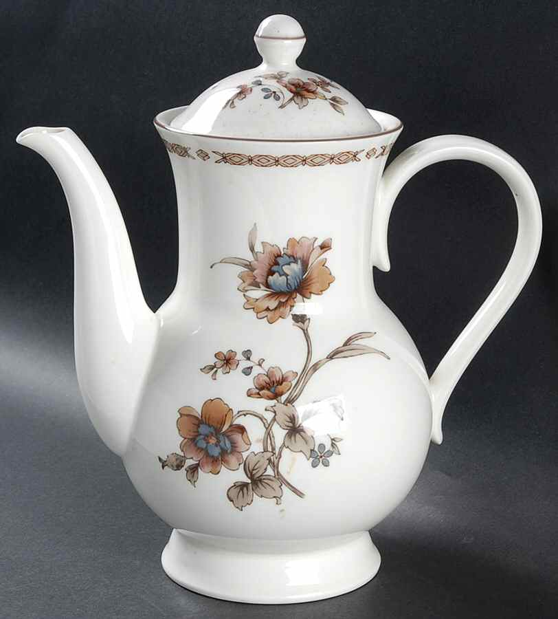 New Castle Coffee Pot & Lid by Noritake-1