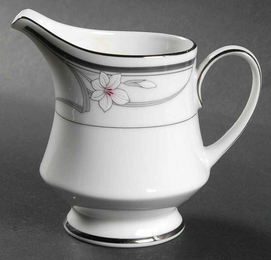 New Destiny Creamer by Noritake-1