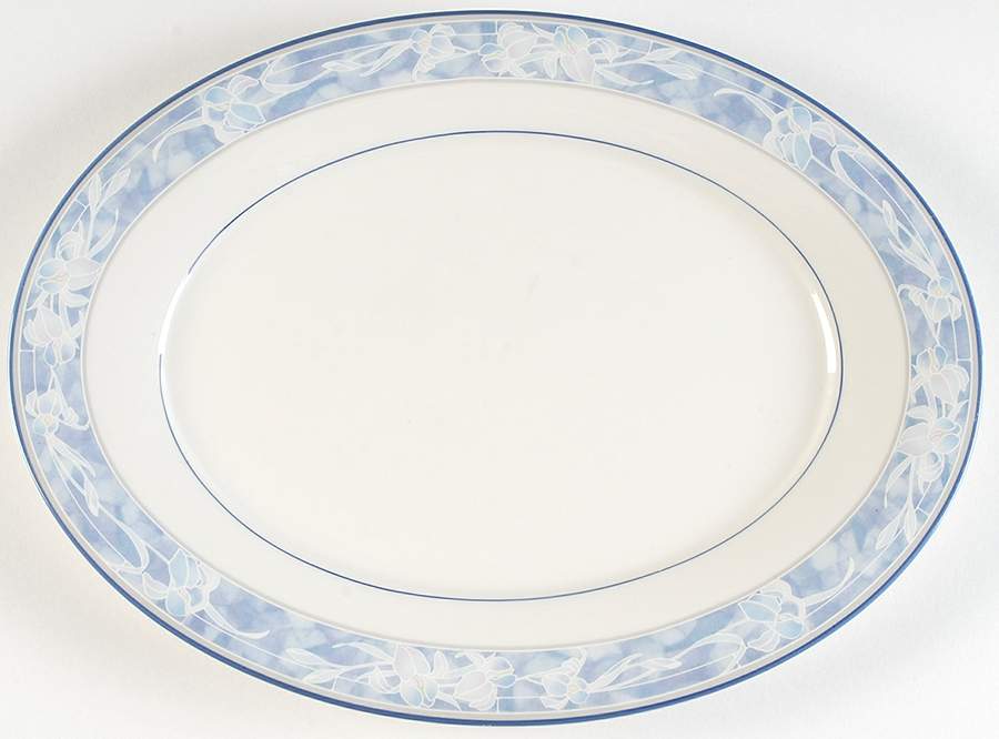 New Delight 13" Oval Serving Platter by Noritake-1