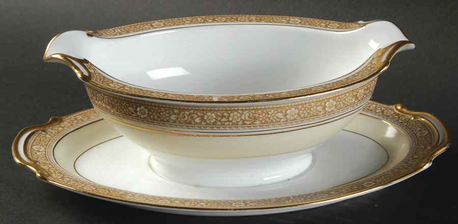 Nerrisa Gravy Boat with Attached Underplate by Noritake-1
