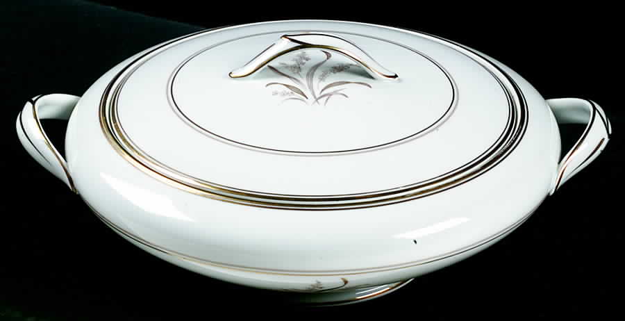 Neville Round Covered Vegetable by Noritake-1