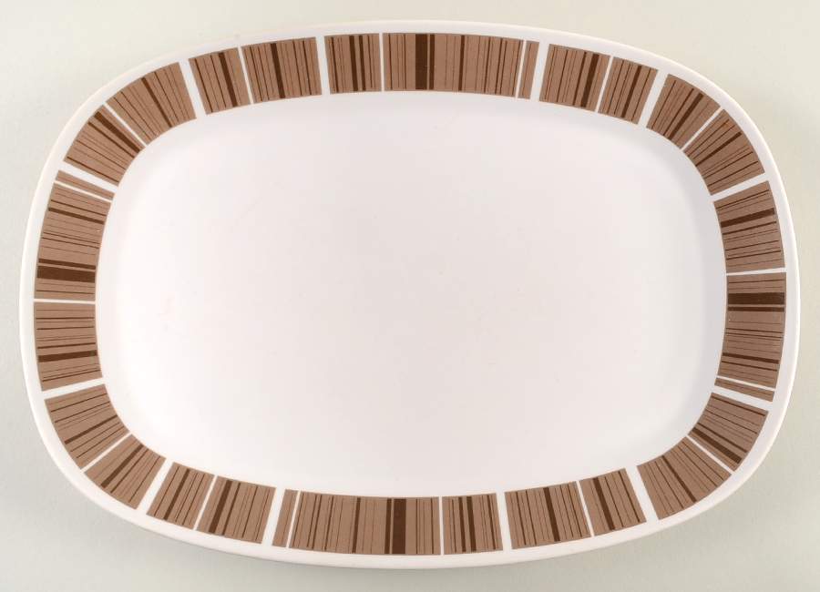 Newel 13" Oval Serving Platter by Noritake-1