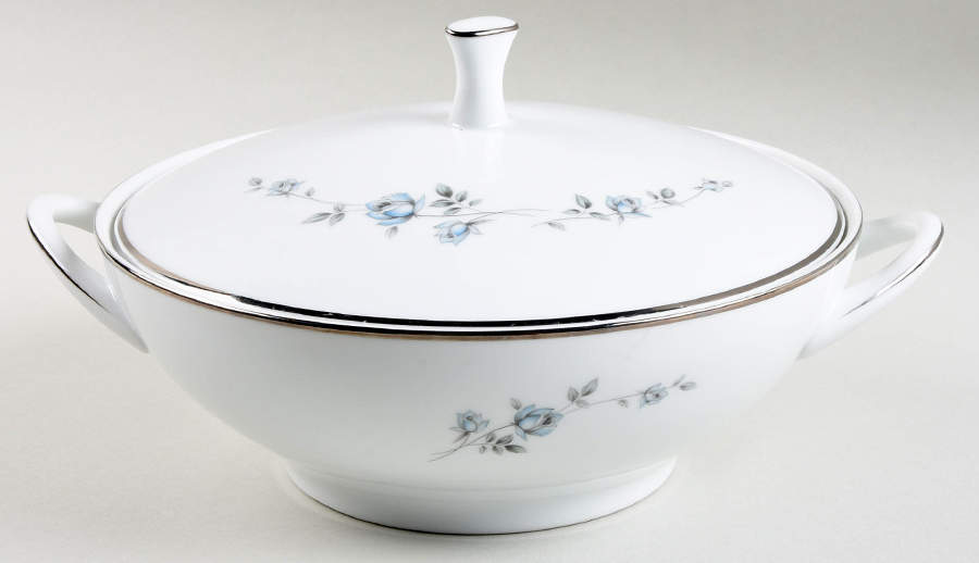 Nicolette Round Covered Vegetable by Noritake-1