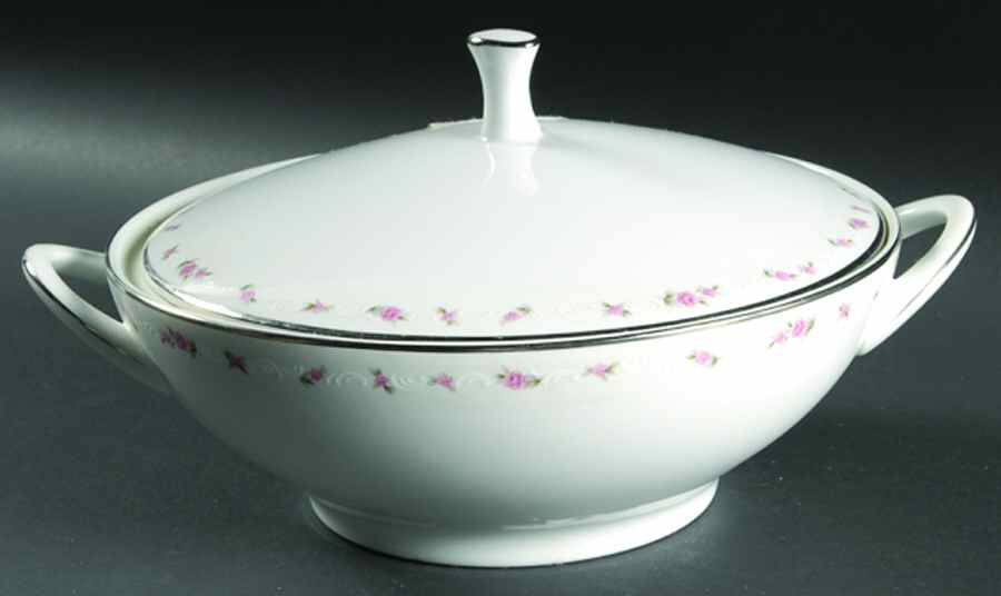 Nicosia Round Covered Vegetable by Noritake-1
