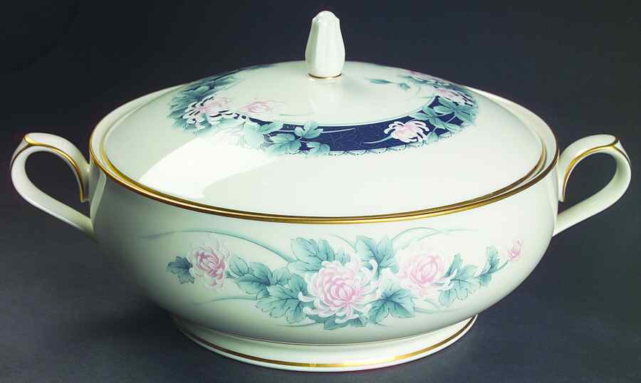 Nightsong Round Covered Vegetable by Noritake-1