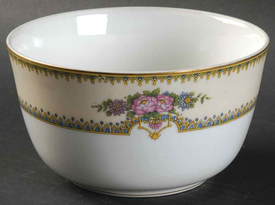 Nirvana Cranberry Bowl by Noritake-1