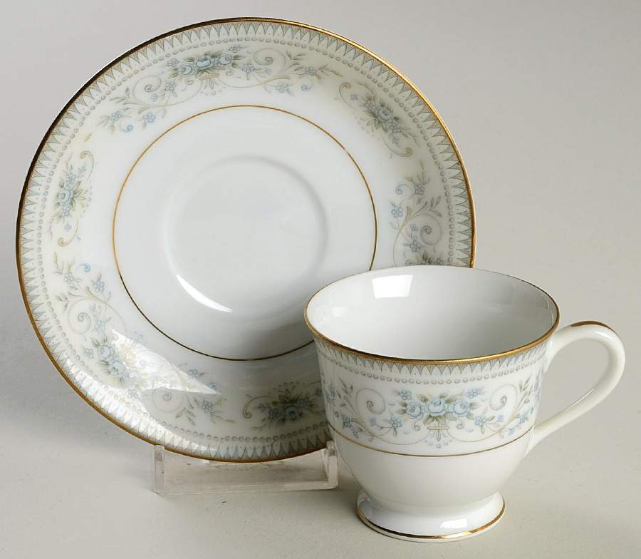Noble Footed Demitasse Cup & Saucer Set by Noritake-1