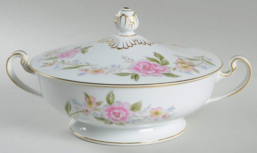 Norma Round Covered Vegetable by Noritake-1