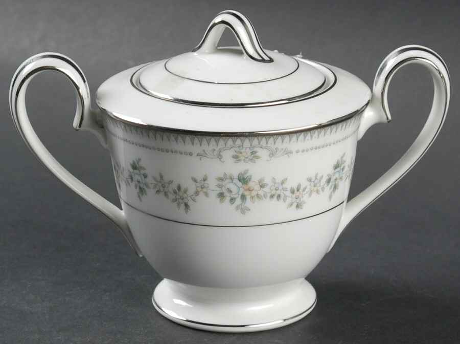 Norwood Mini Sugar Bowl & Lid by Noritake-1
