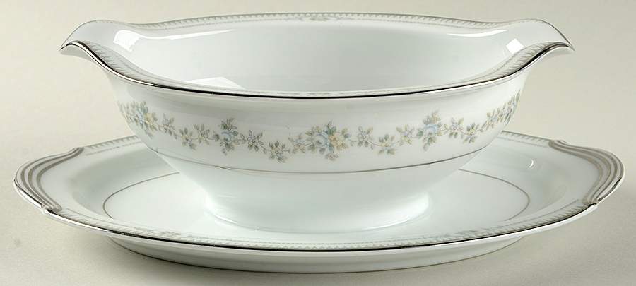 Norwood Gravy Boat with Attached Underplate by Noritake-1