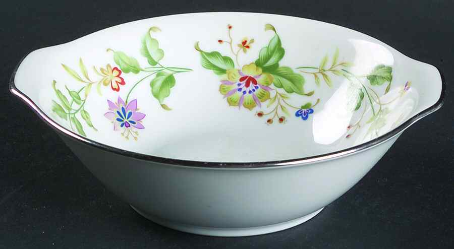 Nouveau Lugged Cereal Bowl by Noritake-1