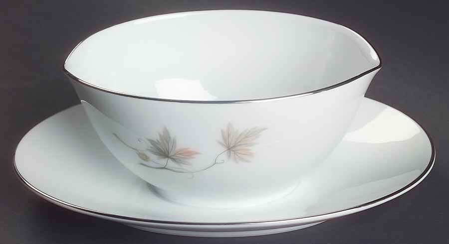 Oaklane Gravy Boat with Attached Underplate by Noritake-1