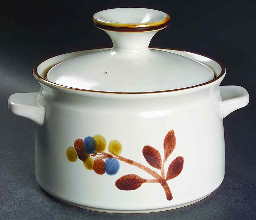 October Fest 1.25 Qt Round Covered Casserole by Noritake-1