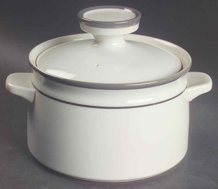 Odin Grey 1.25 Qt Round Covered Casserole by Noritake-1