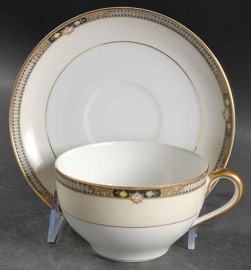 Olanta Oversized Cup & Saucer Set by Noritake-1