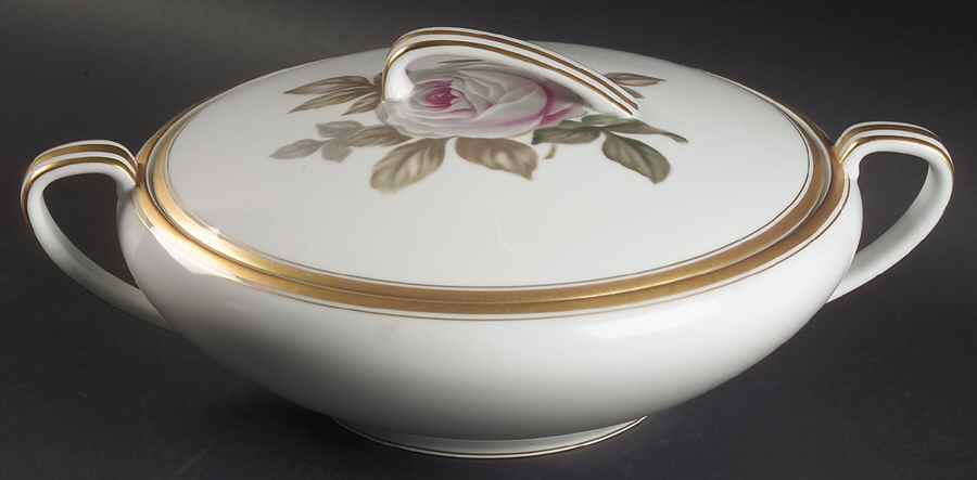 Oliver Round Covered Vegetable by Noritake-1