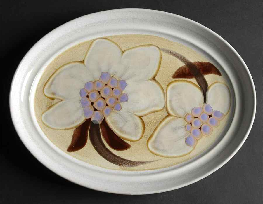 Oriental Garden 14" Oval Serving Platter by Noritake-1