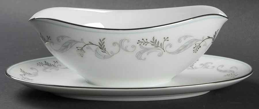 Orleans Gravy Boat with Attached Underplate by Noritake-1