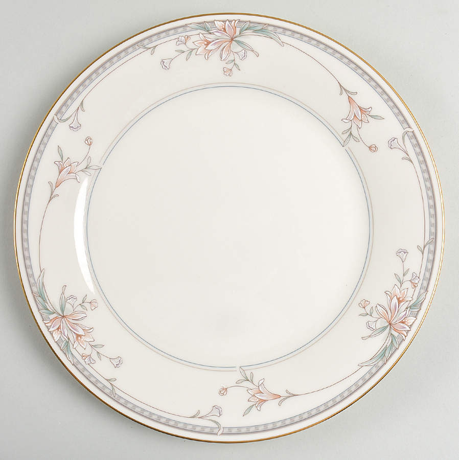 Orient Point Dinner Plate by Noritake-1