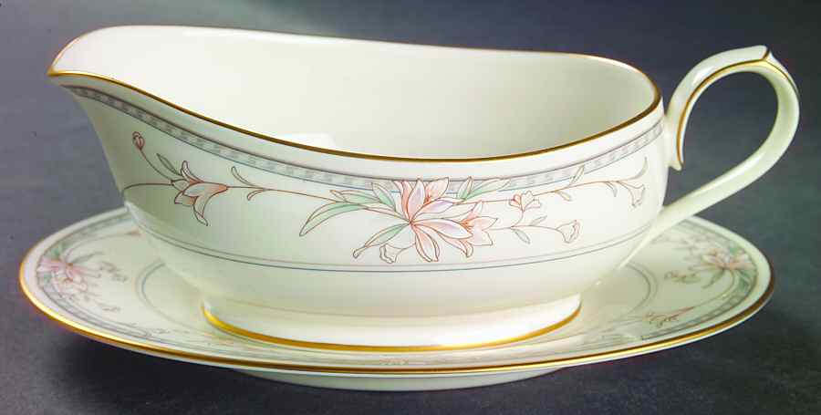 Orient Point Gravy Boat & Underplate (Relish/Butter) by Noritake-1