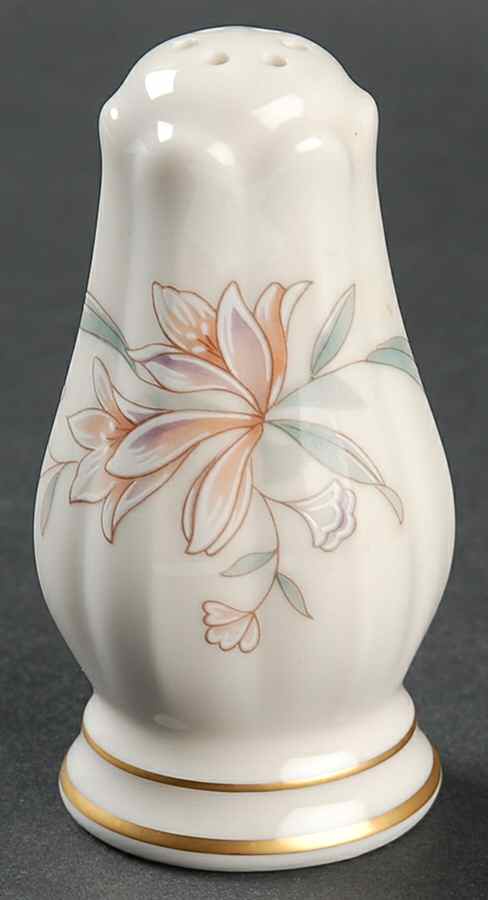 Orient Point Pepper Shaker by Noritake-1