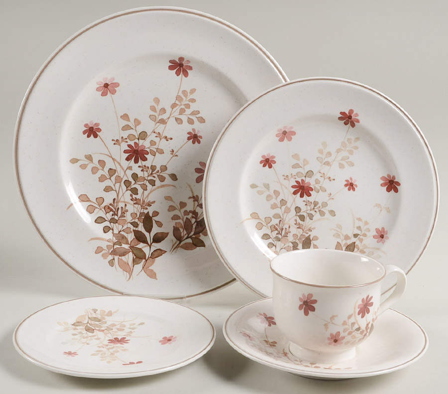 Outlook 5 Piece Place Setting by Noritake-1