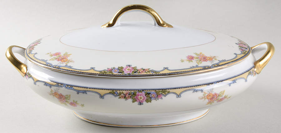 Oxford Oval Covered Vegetable by Noritake-1