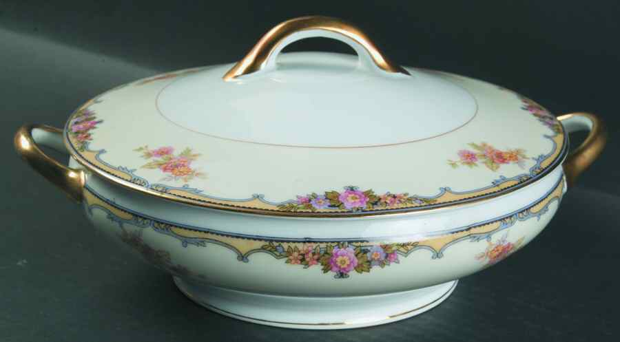 Oxford Round Covered Vegetable by Noritake-1