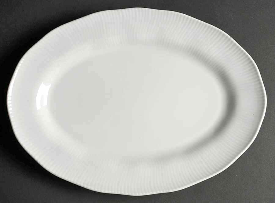 Pacific Hill 14" Oval Serving Platter by Noritake-1