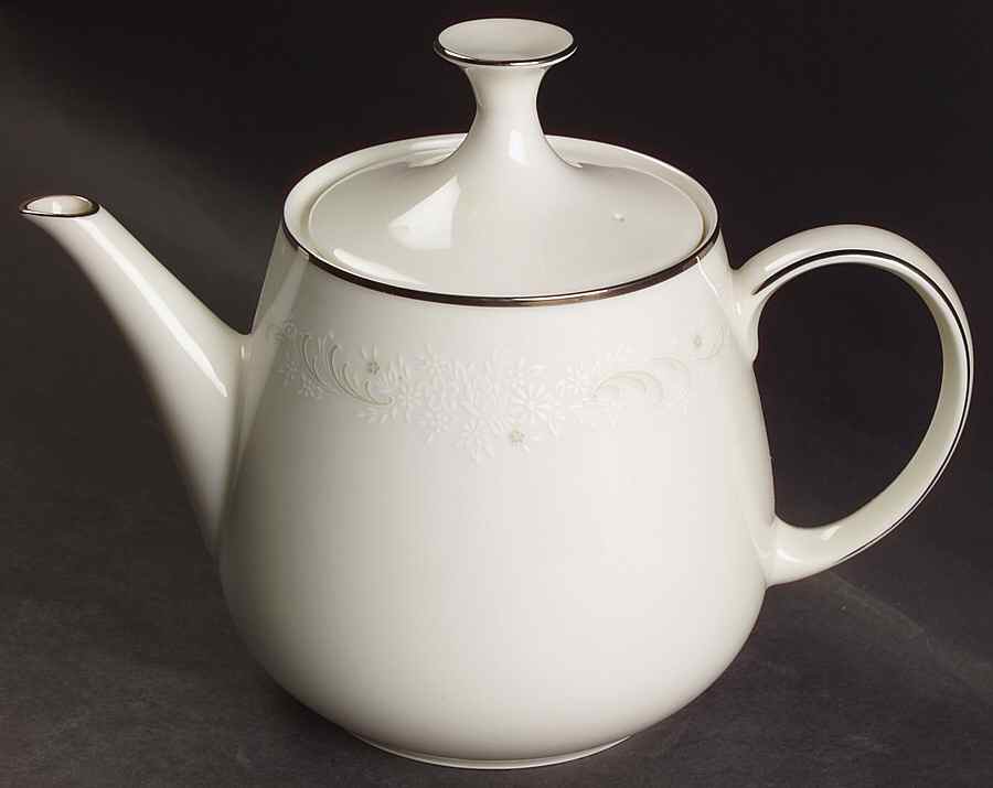 Pamela Teapot & Lid by Noritake-1