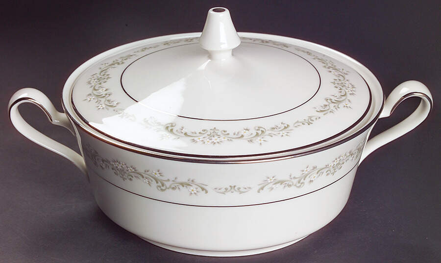 Parkridge Round Covered Vegetable by Noritake-1
