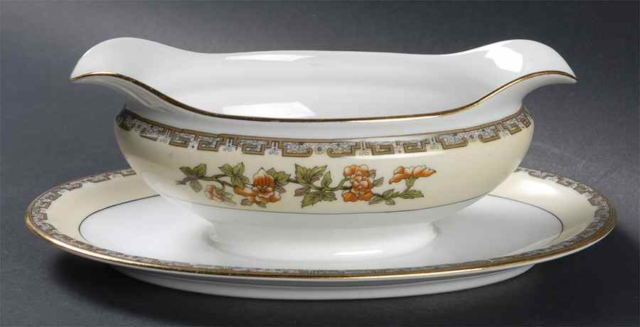 Paramount Gravy Boat with Attached Underplate by Noritake-1