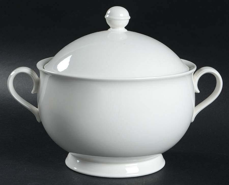Parchment 2 Qt Round Covered Casserole by Noritake-1