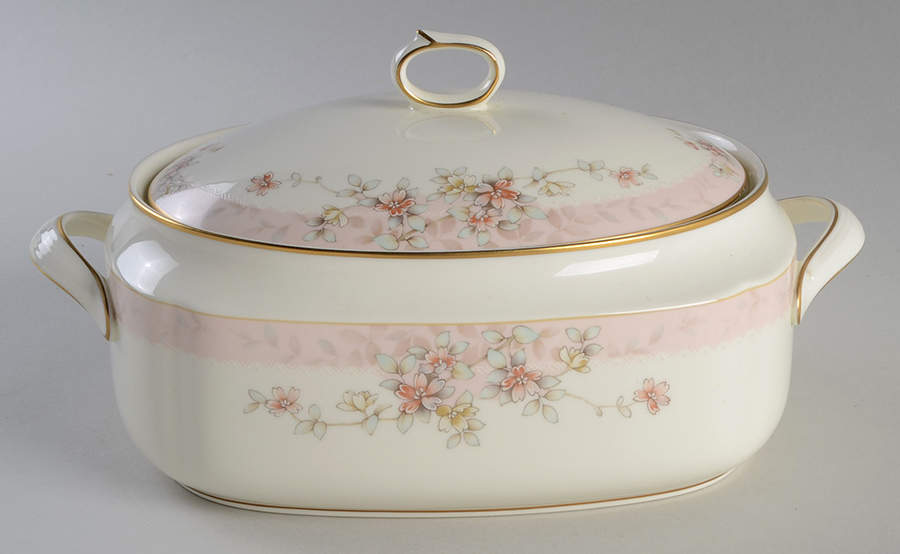 Parkhill Oval Covered Vegetable by Noritake-1