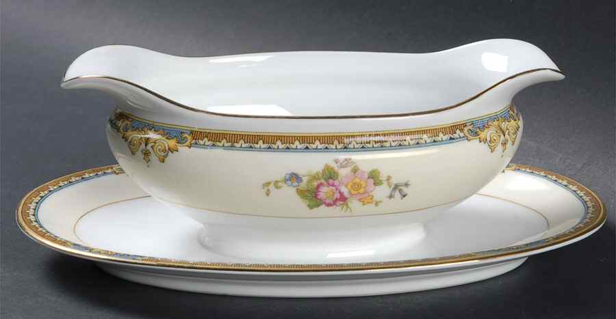 Pasadena Gravy Boat with Attached Underplate by Noritake-1
