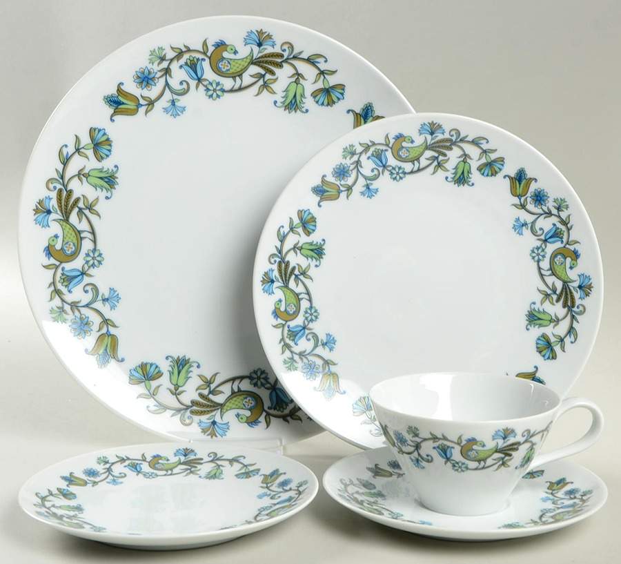 Pastoral 5 Piece Place Setting by Noritake-1